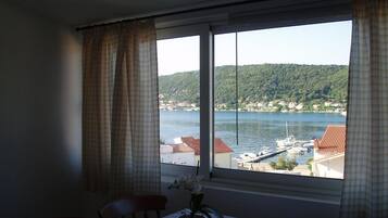 Apartment, Smoking | 2 bedrooms