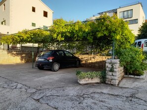 4 bedrooms