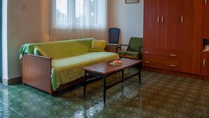 2 bedrooms - Apartments Hajdi - With Large Terrace (Pucisca)