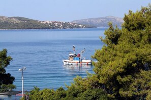 Apartment, Smoking | 3 bedrooms - Apartments Rina - 200 m From Beach (Okrug)