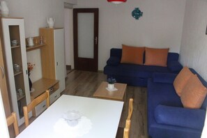2 bedrooms - Apartments Mici 1 - Great Location and Relaxing (Cres)