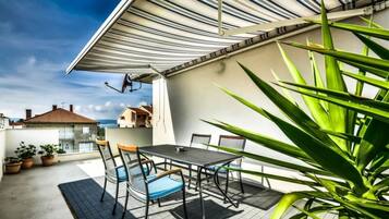 Apartment, Smoking | 2 bedrooms