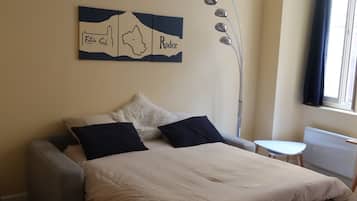 1 habitación, wifi y ropa de cama