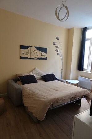 1 bedroom, WiFi, bed sheets