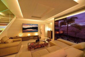 Smart TV - Lagos 31 Salobre by VillaGranCanaria (San Bartolomé de Tirajana)