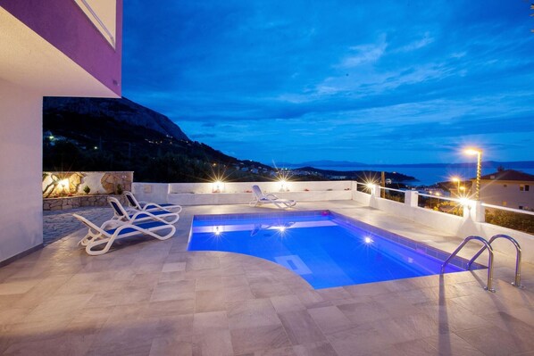 House, Smoking | Exterior - Holiday Houses, Villas Sandra - With Pool (Makarska)