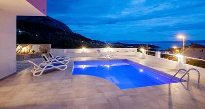 Holiday Houses, Villas Sandra - With Pool