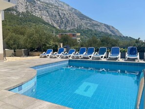 House, Smoking | 5 bedrooms - Holiday Houses, Villas Sandra - With Pool (Makarska)