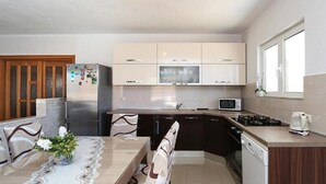 Unclassified image, 3 of 34, button - Holiday Houses, Villas Sandra - With Pool (Makarska)