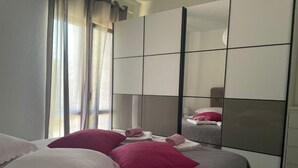 Unclassified image, 4 of 34, button - Holiday Houses, Villas Sandra - With Pool (Makarska)