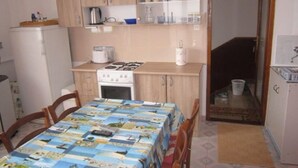 Apartment | 2 bedrooms - Apartments Graci - 20 m From Pebble Beach (Gradac)