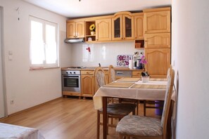 Apartment, Smoking - Apartments Marija - Free Parking (Supetar)