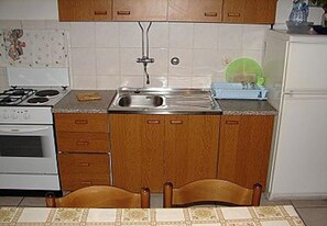 2 bedrooms - Apartments Zoro - 30 m From sea (Vis)