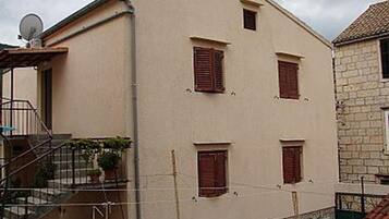 Apartment, Smoking | 2 bedrooms