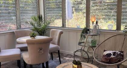 4-room apartment in quiet, safe neighborhood