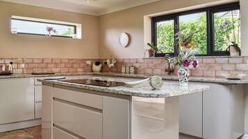 Dishwasher, highchair