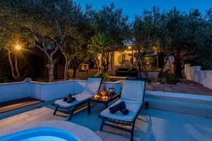 House | Exterior - Holiday Houses, Villas Maslina - Close to the sea (Stari Grad)