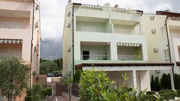 Apartment, Smoking | 1 bedroom