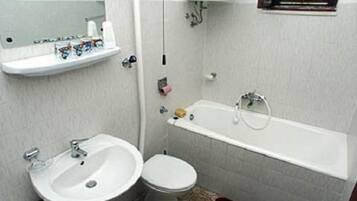 Apartment, Smoking | 2 bedrooms