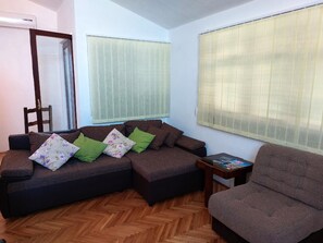 2 bedrooms - Apartments Silvana - 100 m From Beach (Sali)