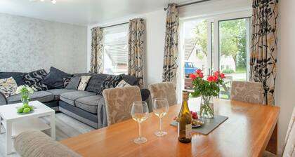 4 bedroom accommodation in St Ann’s Chapel, near Callington