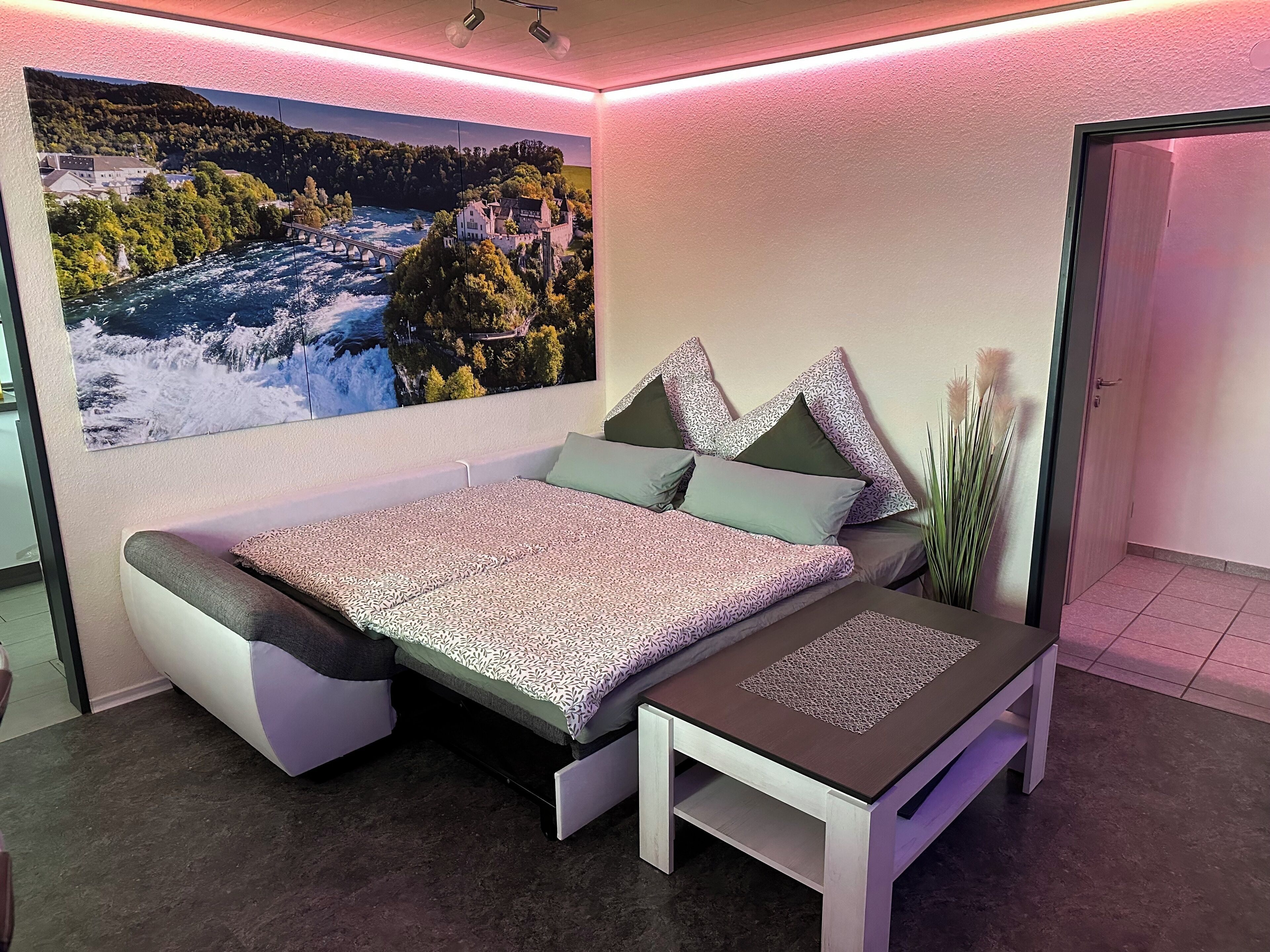 1 chambre, lit parapluie, Wi-Fi gratuit, draps fournis