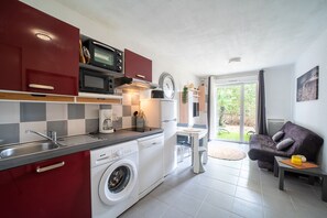 Refrigerador, microondas, horno y lavavajillas