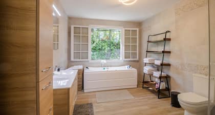 La Villa Cyrano - Maison avec piscine privée