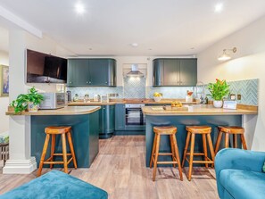 Dishwasher - 2 bedroom accommodation in Bath (Bath)