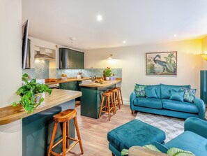 Living area - 2 bedroom accommodation in Bath (Bath)