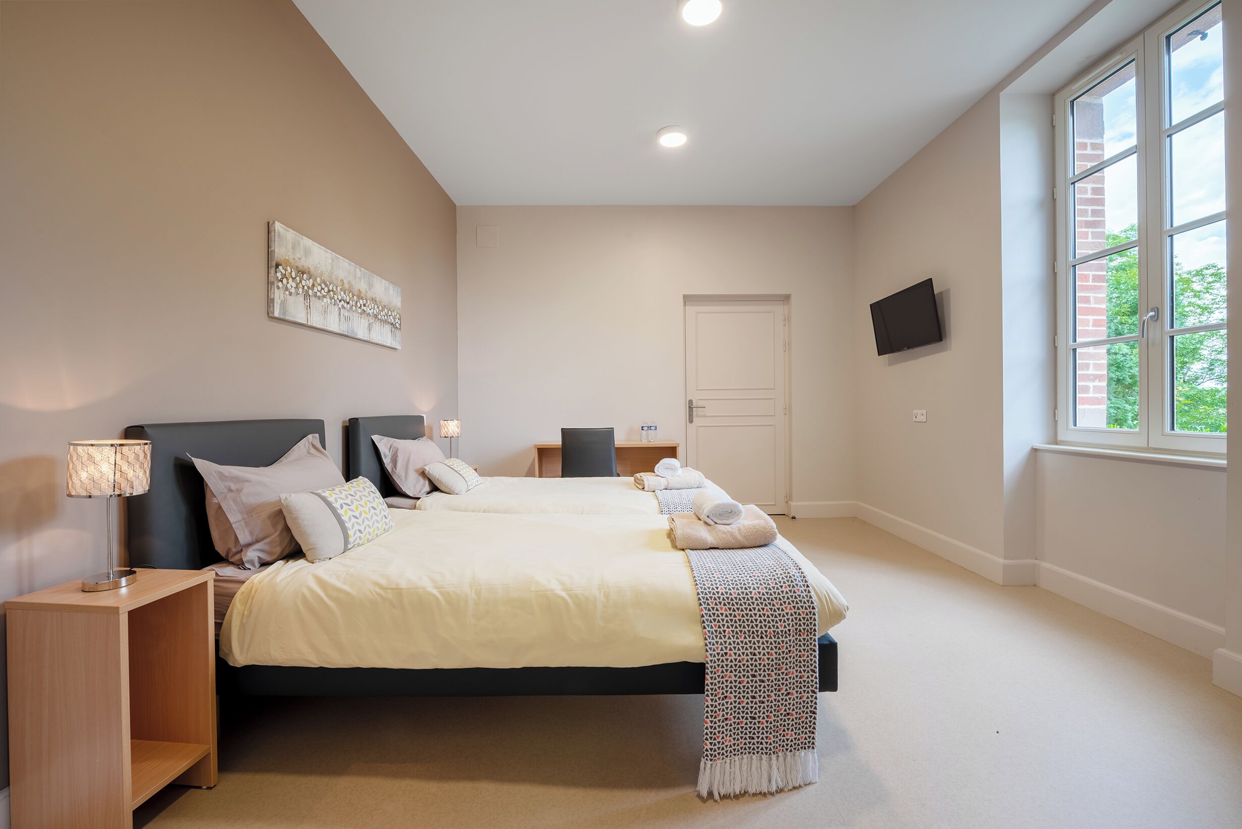 7 chambres, bureau, lit parapluie, Wi-Fi gratuit