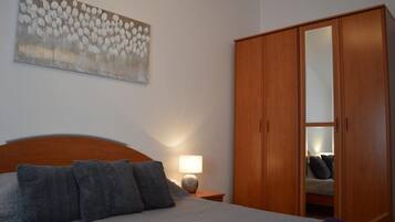 Apartment, Smoking | 2 bedrooms