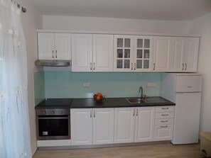 아파트, 흡연 | 2 개의 침실