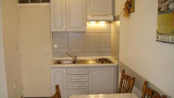 Apartment, Smoking | 1 bedroom