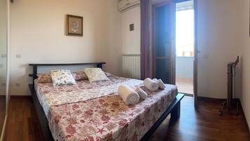 2 Schlafzimmer, Bügeleisen/Bügelbrett, kostenloses WLAN, Bettwäsche