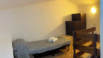 2 Schlafzimmer, Bügeleisen/Bügelbrett, kostenloses WLAN, Bettwäsche