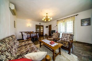 Apartamento, para fumantes | 2 quartos