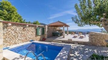 House, Smoking | 2 bedrooms