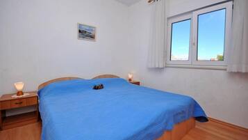 Apartment, Smoking | 3 bedrooms