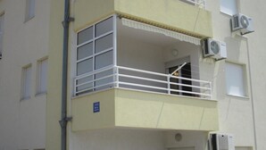 Apartment, Smoking - Apartments Danijela - 200 m From Beach (Kastela)