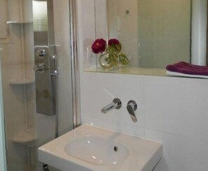 House | 3 bedrooms - Holiday Houses, Villas Igor -10 m From Beach (Rogoznica)