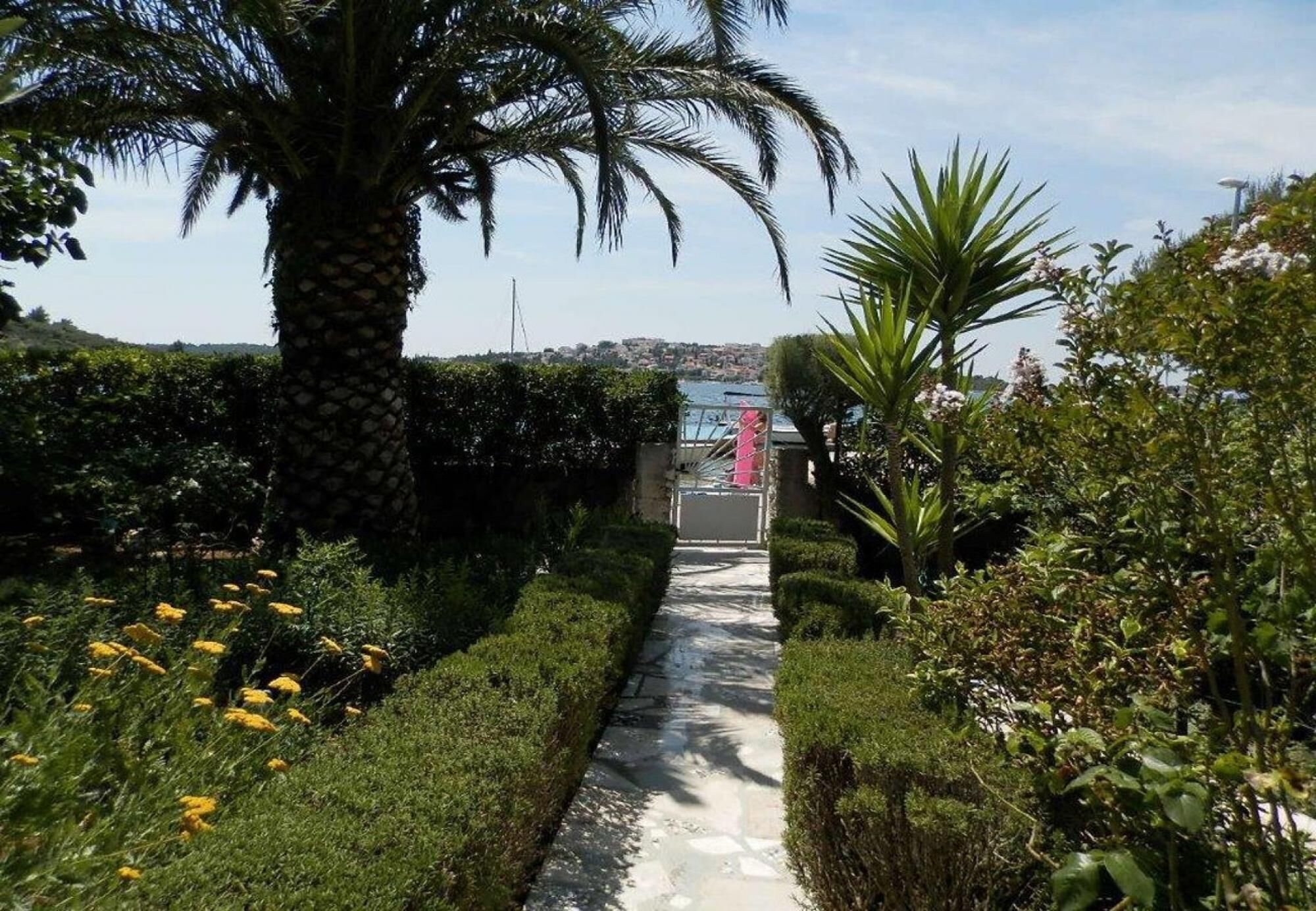 3 عدّة غرف نوم