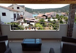 House, Smoking | 5 bedrooms - Holiday Houses, Villas More - Garden Shower (Marina)