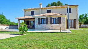 House, Smoking | Exterior - Holiday Houses, Villas Mary - With Pool (Medulin)