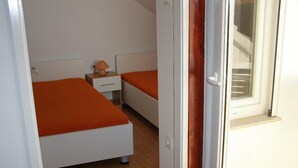 Uklassifisert bilde, 5 av 9, knapp