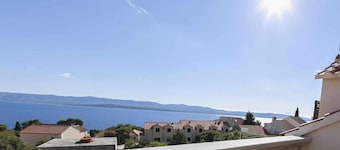Apartments Ton - 200m From the sea