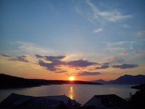 Room - Holiday Houses, Villas Bobi - 50 m From Beach (Selca)