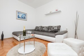 Apartamento, fumadores | 2 dormitorios