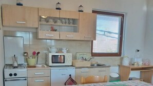 Unclassified image, 4 of 13, button - Apartments Ingrid - With Parking (Drnis)