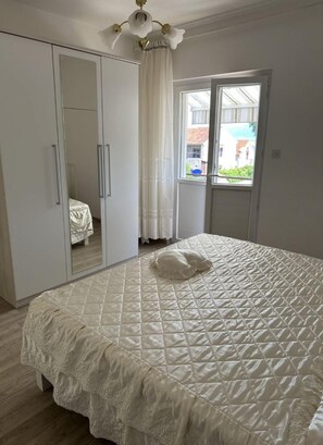 Apartamento, para fumantes | 2 quartos